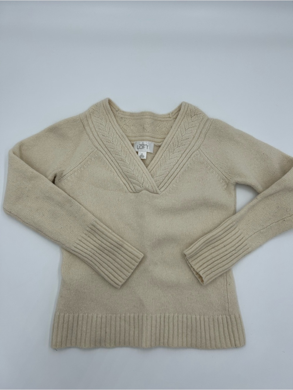 LOFT Women’s Lambswool/Rabbit Hair Cream Cable-Trim V-Neck Sweater S